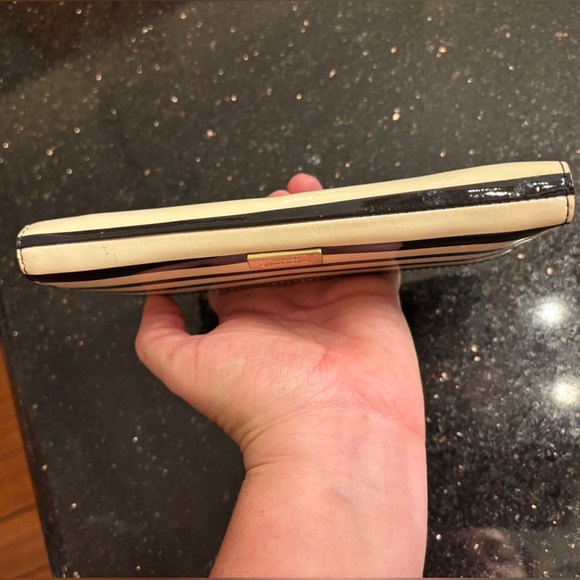 Kate Spade Black White Stripe Bow Patent Continental Wallet Wristlet - Picture 3 of 7